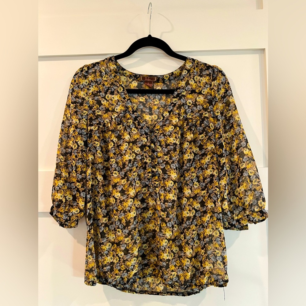 DmBm button up V neck long sleeve blouse